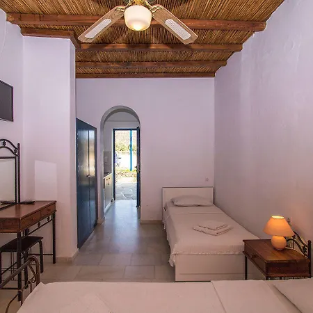 Dimitris Hotel Manganari